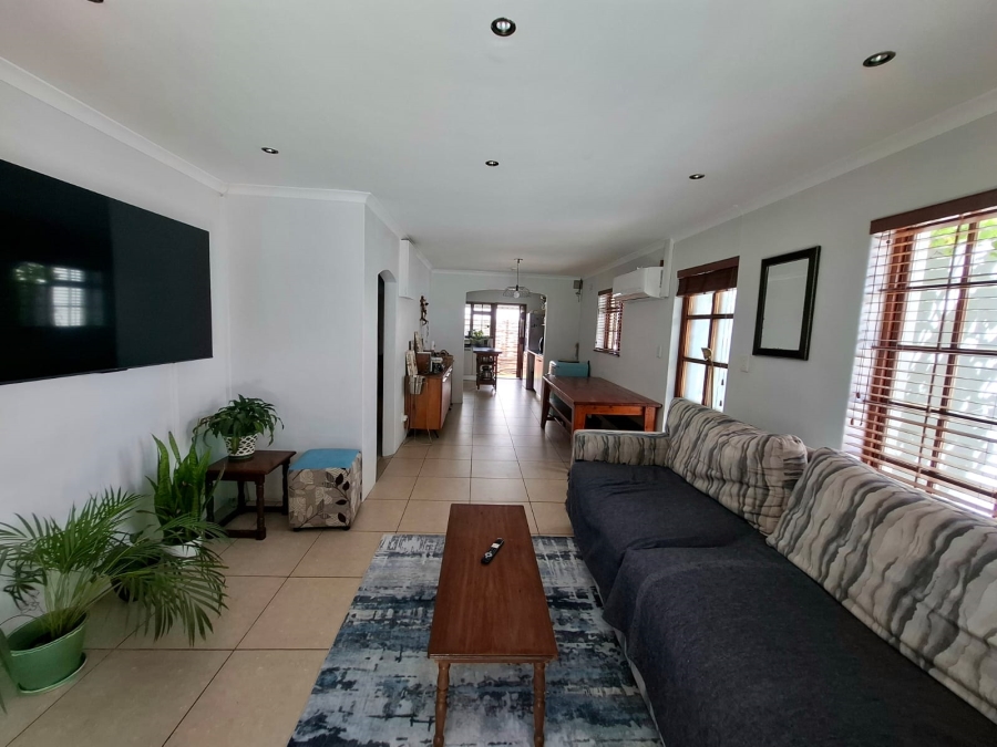 To Let 2 Bedroom Property for Rent in Table View Western Cape